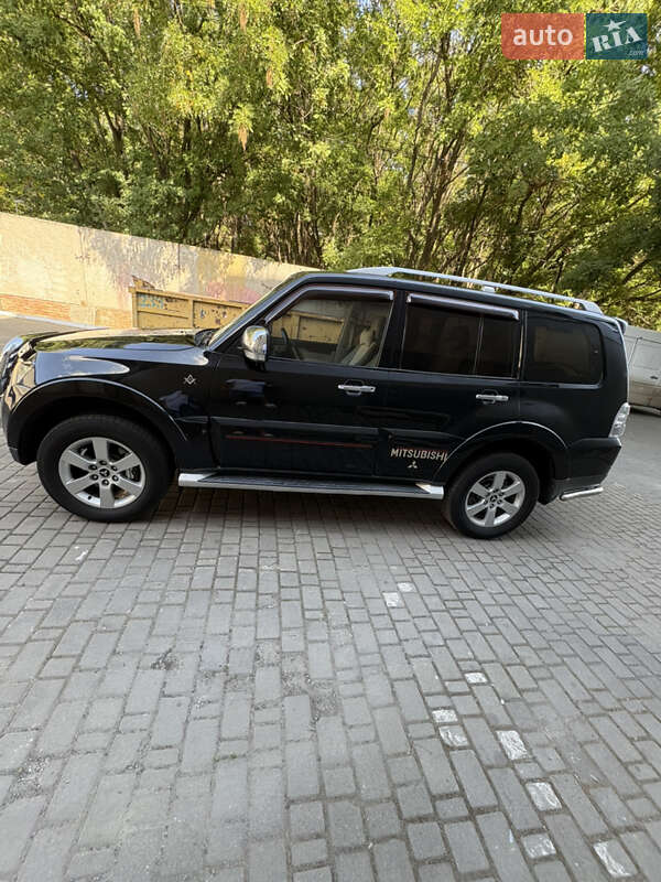 Внедорожник / Кроссовер Mitsubishi Pajero Wagon 2007 в Одессе