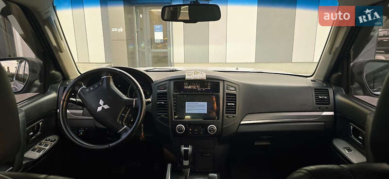 Внедорожник / Кроссовер Mitsubishi Pajero Wagon 2010 в Житомире