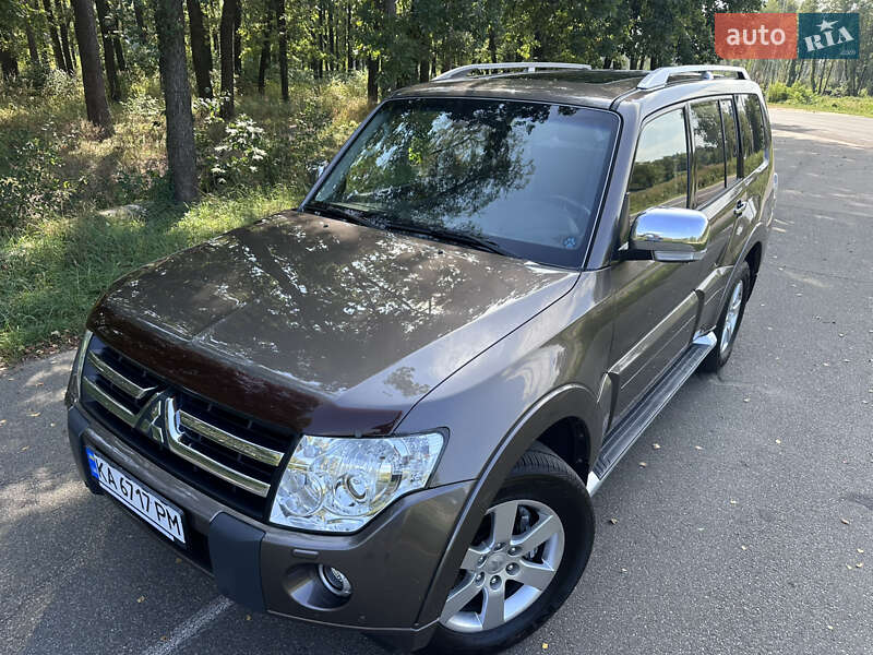 Mitsubishi Pajero Wagon 2011 Mitsubishi Pajero Wagon 2011