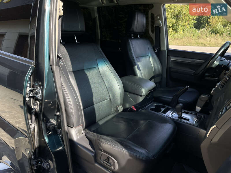 Позашляховик / Кросовер Mitsubishi Pajero Wagon 2014 в Бердичеві фото 36 Позашляховик / Кросовер Mitsubishi Pajero Wagon 2014 в Бердичеві