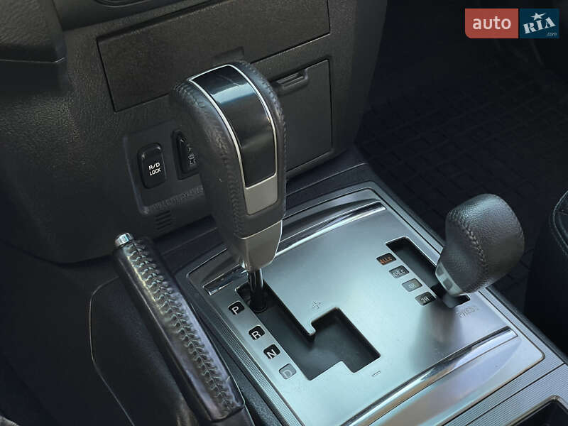 Позашляховик / Кросовер Mitsubishi Pajero Wagon 2014 в Бердичеві фото 49 Позашляховик / Кросовер Mitsubishi Pajero Wagon 2014 в Бердичеві