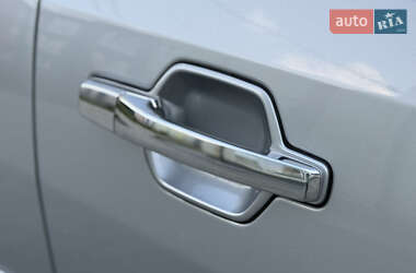 Внедорожник / Кроссовер Mitsubishi Pajero Wagon 2008 в 
