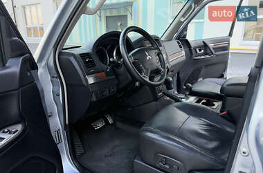 Внедорожник / Кроссовер Mitsubishi Pajero Wagon 2008 в 