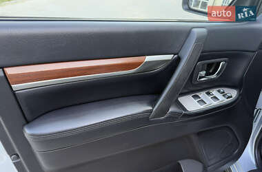 Внедорожник / Кроссовер Mitsubishi Pajero Wagon 2008 в 