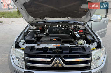 Внедорожник / Кроссовер Mitsubishi Pajero Wagon 2008 в 