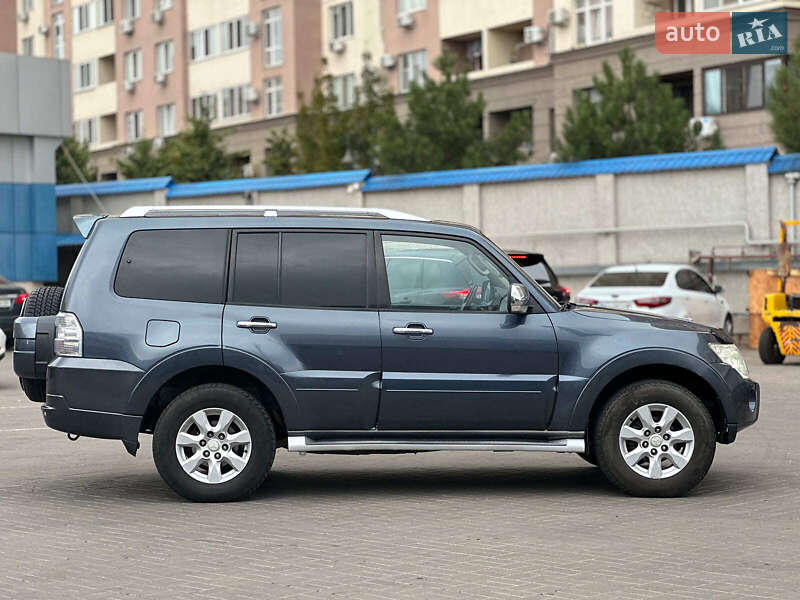Внедорожник / Кроссовер Mitsubishi Pajero Wagon 2009 в Одессе