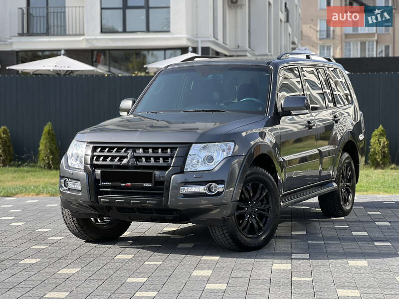 Mitsubishi Pajero Wagon 2017