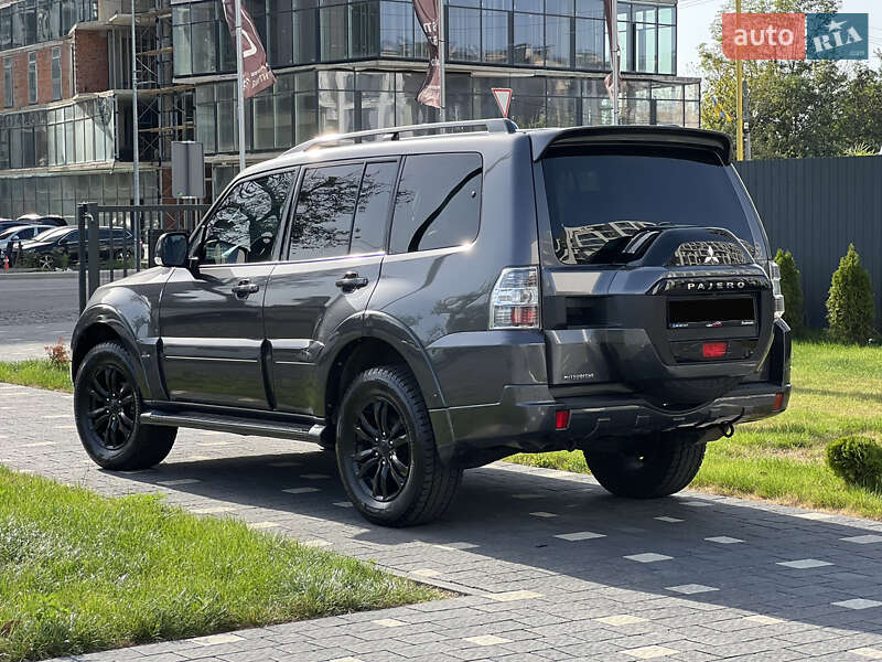 Внедорожник / Кроссовер Mitsubishi Pajero Wagon 2017 в Ужгороде