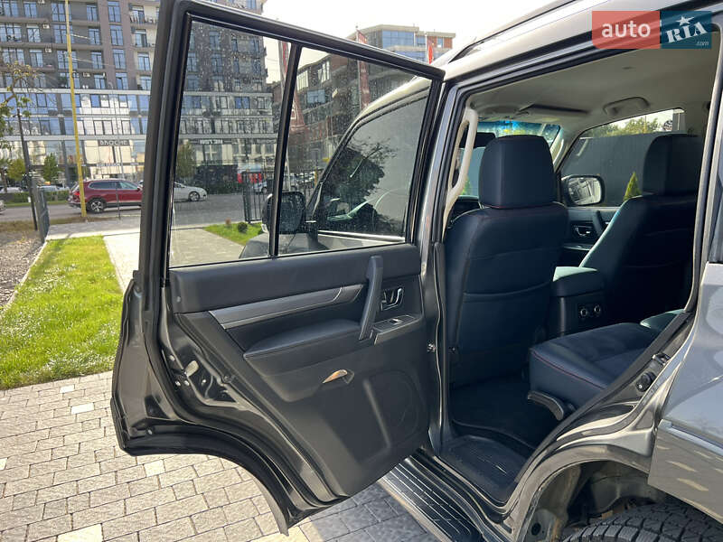 Внедорожник / Кроссовер Mitsubishi Pajero Wagon 2017 в Ужгороде