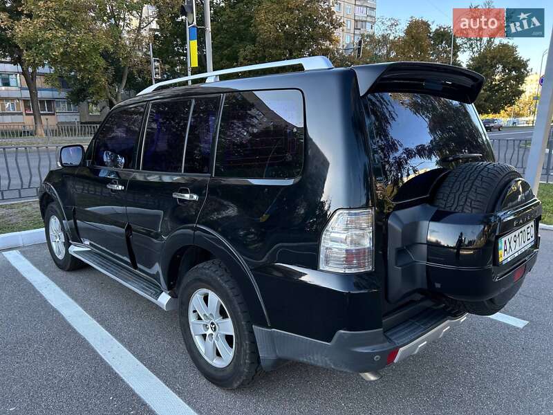 Внедорожник / Кроссовер Mitsubishi Pajero Wagon 2008 в Харькове