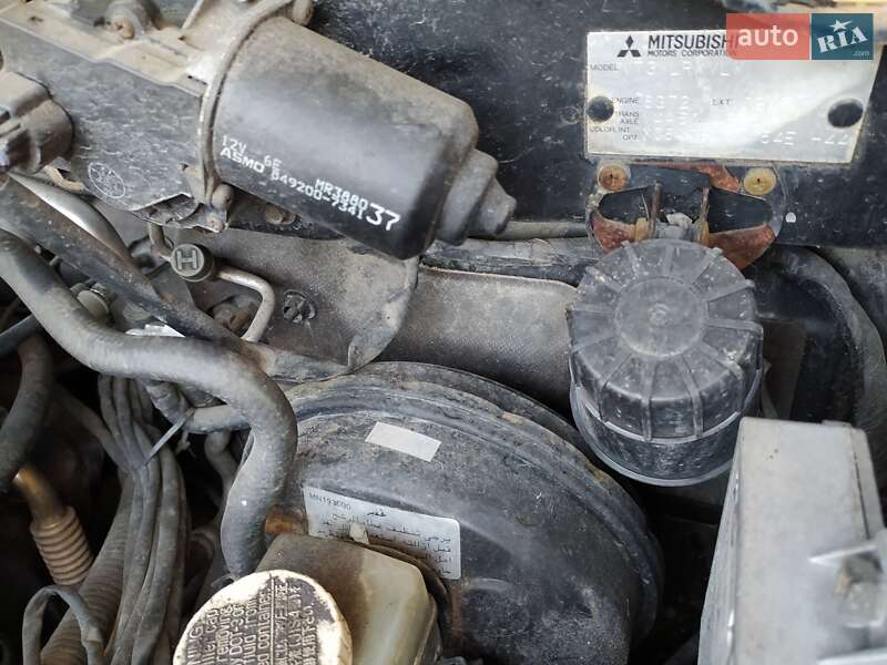 Внедорожник / Кроссовер Mitsubishi Pajero Wagon 2004 в Вышгороде