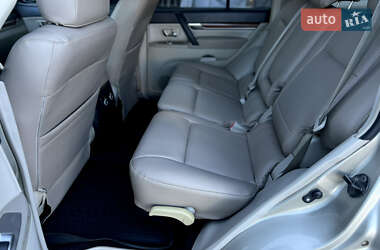 Внедорожник / Кроссовер Mitsubishi Pajero Wagon 2008 в 