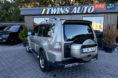 Внедорожник / Кроссовер Mitsubishi Pajero Wagon 2008 в 