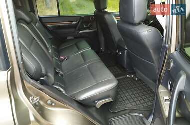 Внедорожник / Кроссовер Mitsubishi Pajero Wagon 2012 в 