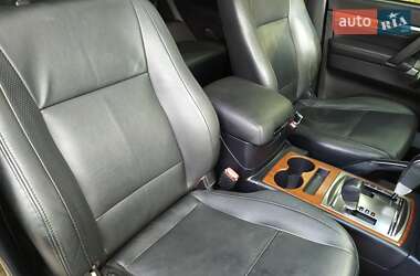Внедорожник / Кроссовер Mitsubishi Pajero Wagon 2012 в 