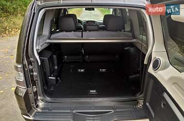 Внедорожник / Кроссовер Mitsubishi Pajero Wagon 2012 в 