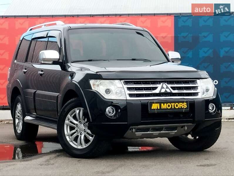 Внедорожник / Кроссовер Mitsubishi Pajero Wagon 2008 в 