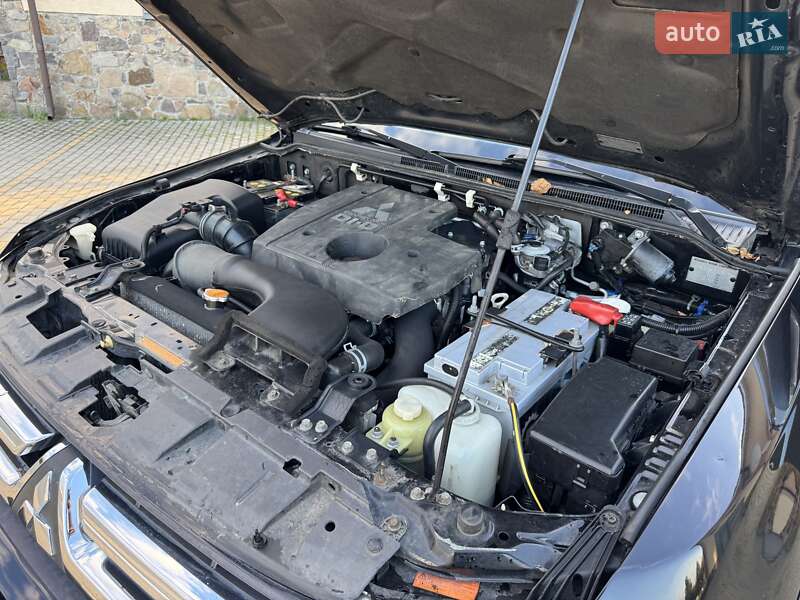 Внедорожник / Кроссовер Mitsubishi Pajero Wagon 2007 в Сарнах