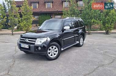 Внедорожник / Кроссовер Mitsubishi Pajero Wagon 2008 в 