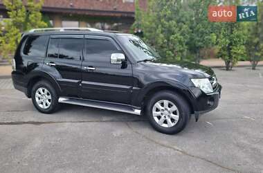 Внедорожник / Кроссовер Mitsubishi Pajero Wagon 2008 в 