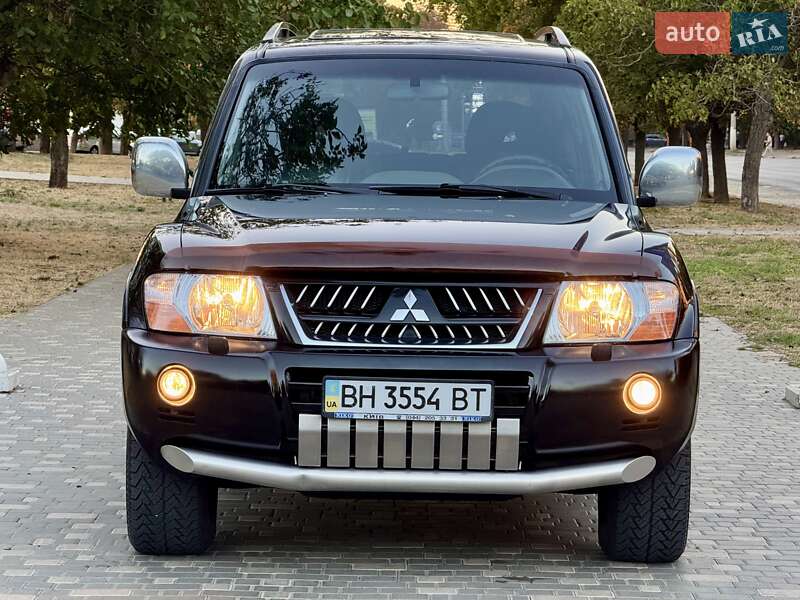 Внедорожник / Кроссовер Mitsubishi Pajero Wagon 2005 в Одессе