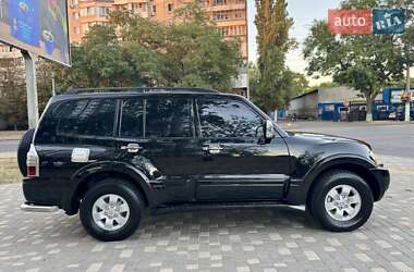 Внедорожник / Кроссовер Mitsubishi Pajero Wagon 2005 в 