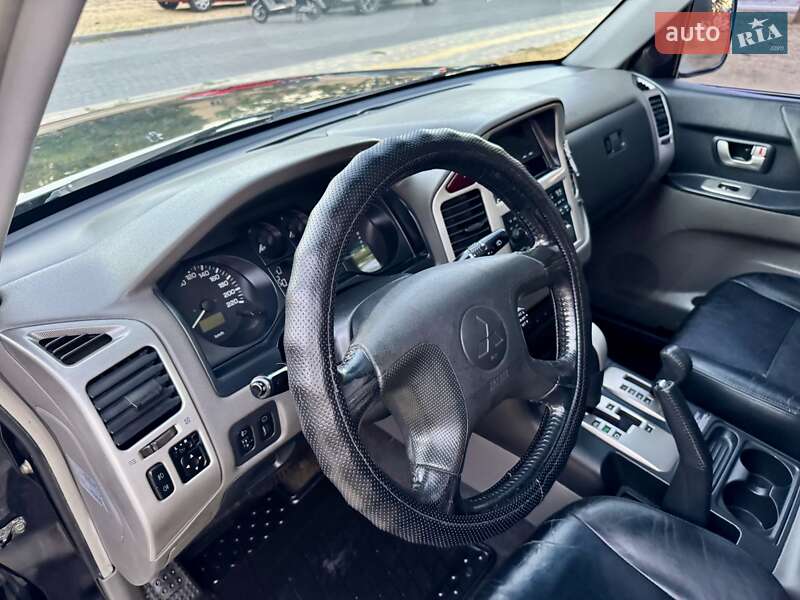 Внедорожник / Кроссовер Mitsubishi Pajero Wagon 2005 в Одессе