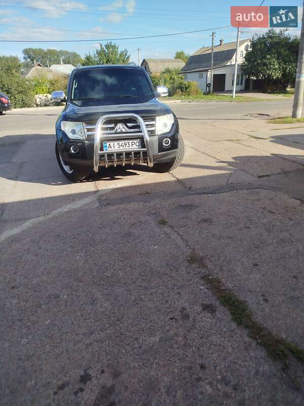 Внедорожник / Кроссовер Mitsubishi Pajero Wagon 2008 в 