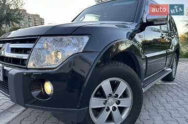 Внедорожник / Кроссовер Mitsubishi Pajero Wagon 2007 в 