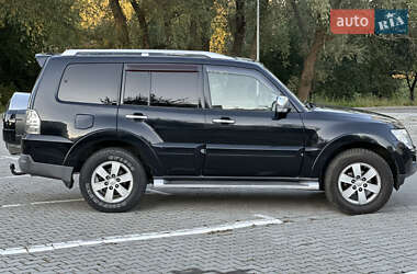 Внедорожник / Кроссовер Mitsubishi Pajero Wagon 2007 в 