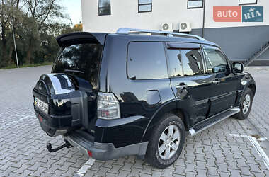 Внедорожник / Кроссовер Mitsubishi Pajero Wagon 2007 в 