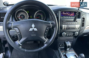 Внедорожник / Кроссовер Mitsubishi Pajero Wagon 2007 в 