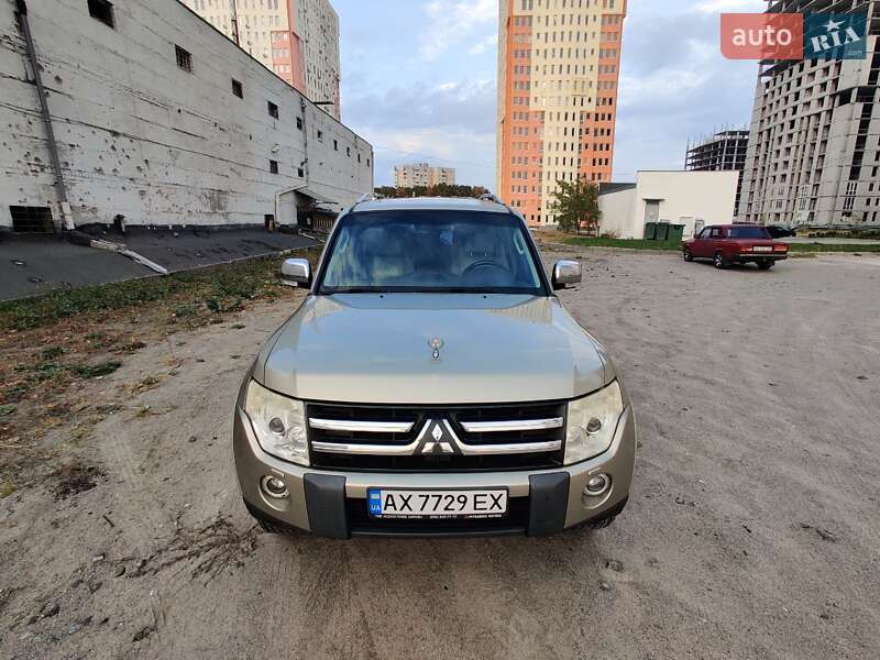 Внедорожник / Кроссовер Mitsubishi Pajero Wagon 2008 в Харькове
