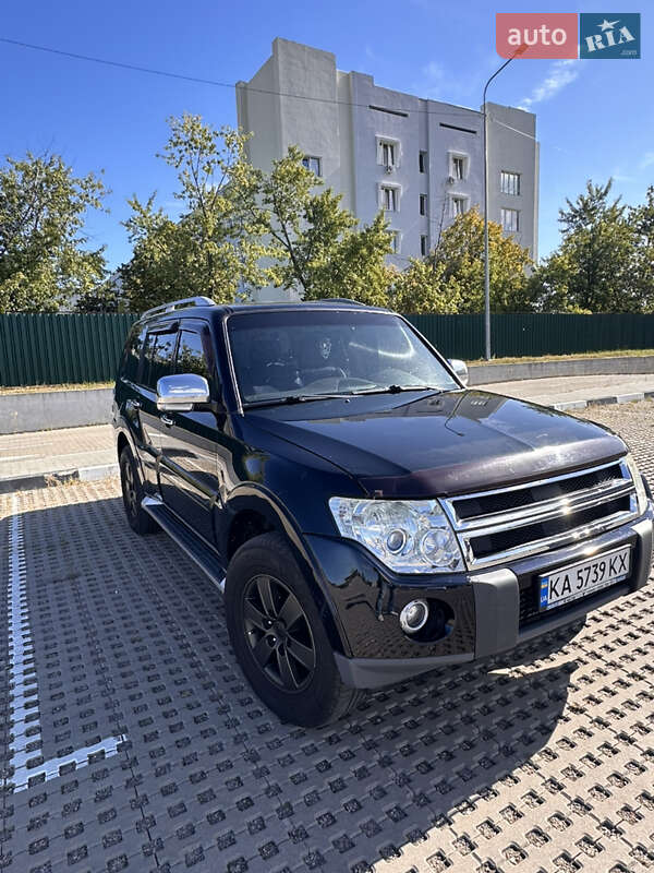 Внедорожник / Кроссовер Mitsubishi Pajero Wagon 2008 в Киеве