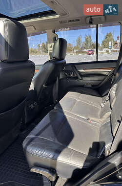 Внедорожник / Кроссовер Mitsubishi Pajero Wagon 2008 в 