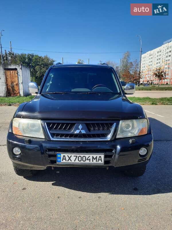 Позашляховик / Кросовер Mitsubishi Pajero Wagon 2006 в Харкові