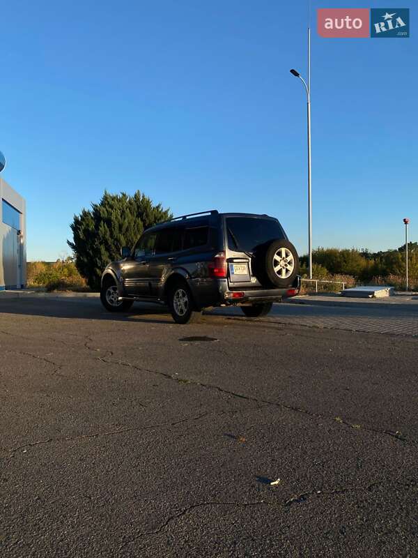 Внедорожник / Кроссовер Mitsubishi Pajero Wagon 2006 в Изюме
