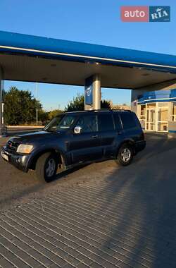 Внедорожник / Кроссовер Mitsubishi Pajero Wagon 2006 в 