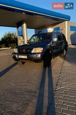 Внедорожник / Кроссовер Mitsubishi Pajero Wagon 2006 в 