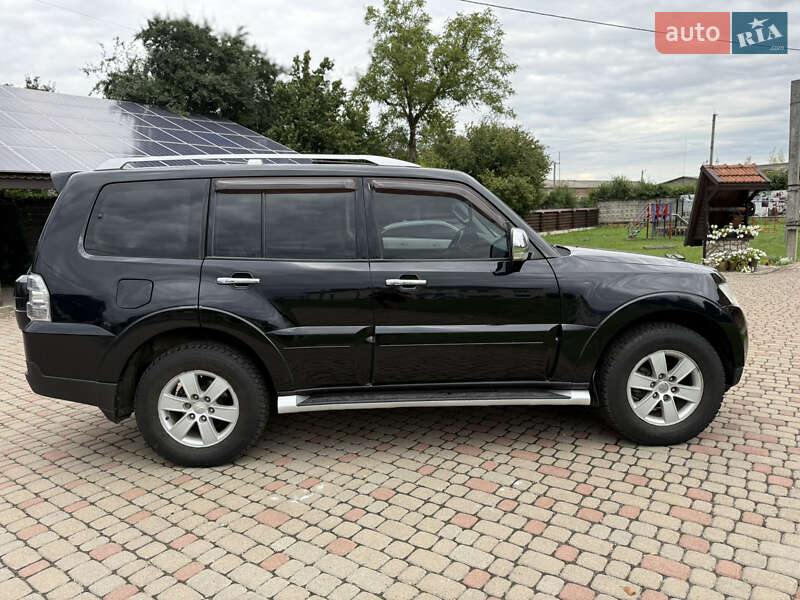 Внедорожник / Кроссовер Mitsubishi Pajero Wagon 2008 в Калуше
