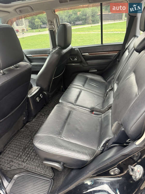 Внедорожник / Кроссовер Mitsubishi Pajero Wagon 2008 в Калуше