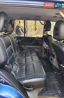 Позашляховик / Кросовер Mitsubishi Pajero Wagon 2001 в 