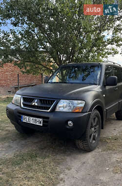 Внедорожник / Кроссовер Mitsubishi Pajero Wagon 2004 в Харькове