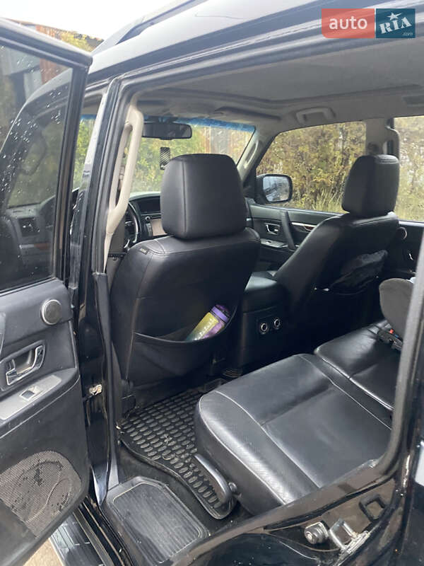 Внедорожник / Кроссовер Mitsubishi Pajero Wagon 2010 в Киеве фото 5 Внедорожник / Кроссовер Mitsubishi Pajero Wagon 2010 в Киеве