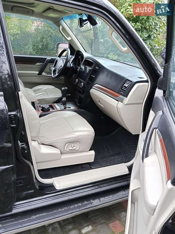 Внедорожник / Кроссовер Mitsubishi Pajero Wagon 2008 в Коломые
