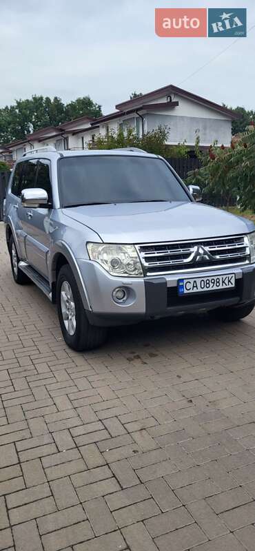 Внедорожник / Кроссовер Mitsubishi Pajero Wagon 2009 в Черкассах
