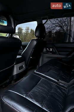 Внедорожник / Кроссовер Mitsubishi Pajero Wagon 2004 в 
