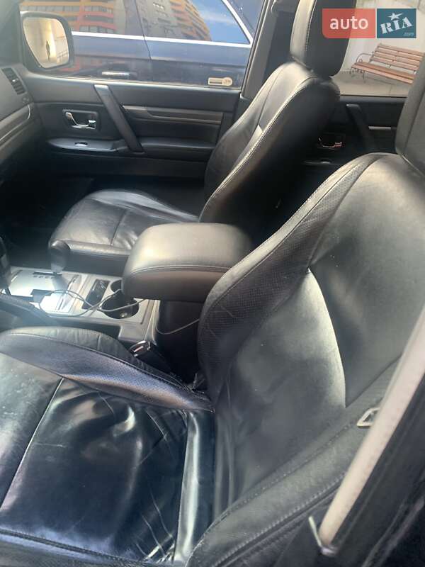 Позашляховик / Кросовер Mitsubishi Pajero Wagon 2007 в Львові