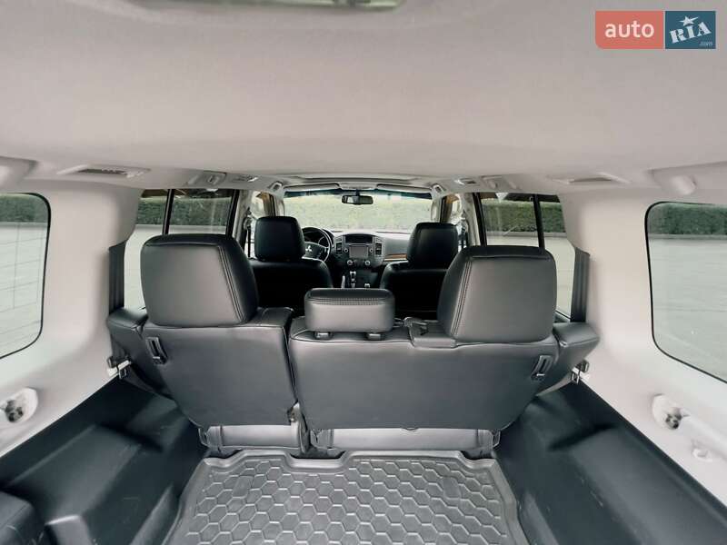 Внедорожник / Кроссовер Mitsubishi Pajero Wagon 2008 в Каменском