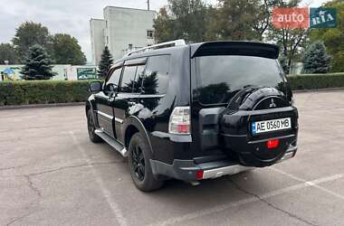Позашляховик / Кросовер Mitsubishi Pajero Wagon 2008 в  фото 9 Позашляховик / Кросовер Mitsubishi Pajero Wagon 2008 в